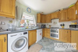 kitchen- click for photo gallery